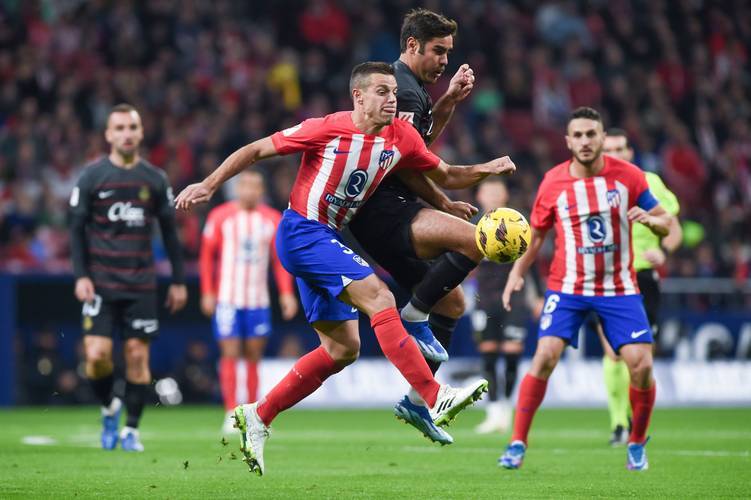 门将看呆：这也能进？