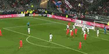 共和报：米兰正加速推进签回蒂亚戈-席尔瓦的交易