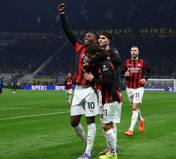 决赛百发百中！中国21岁姑娘创造历史，一举打破美国队垄断