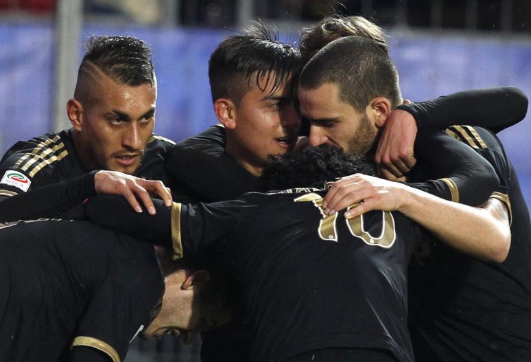 今天是北京时间2025年12月07日星期日,欢迎收看早报！