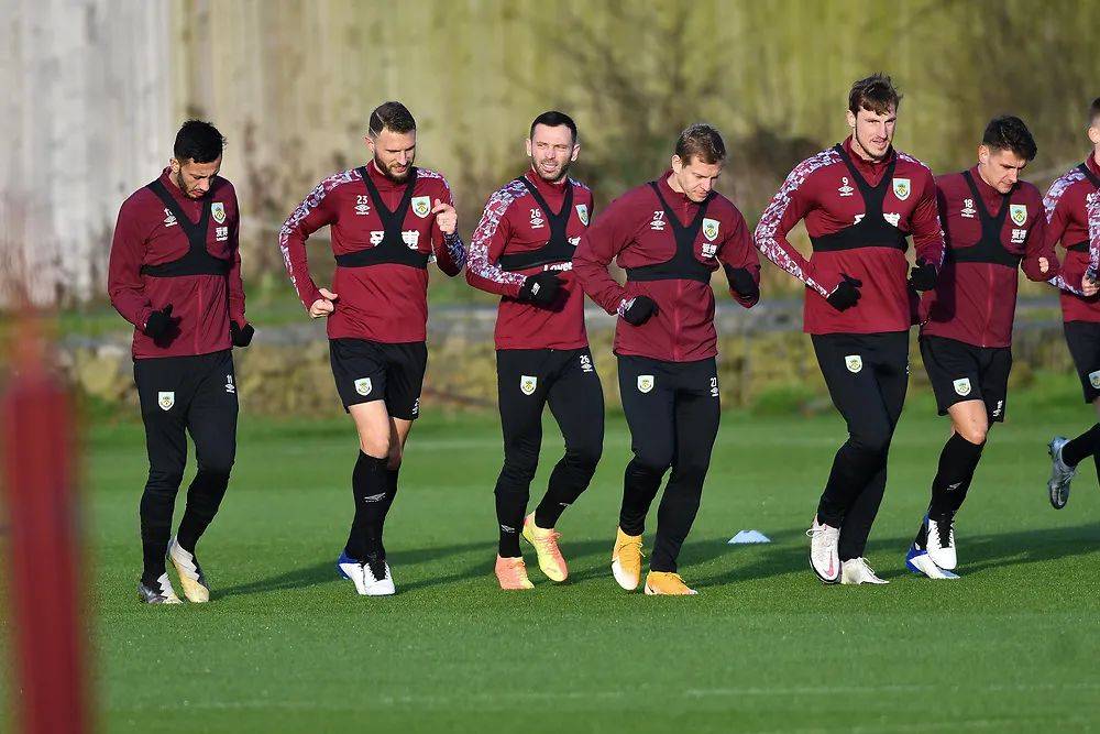 西甲-毕巴0-2皇马：历史战绩碾压，龙哥不用慌｜前瞻