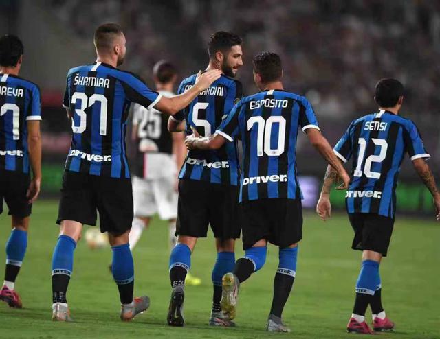 拜合拉木：第二球球到右边脚下只能这么打；现在打谁都有信心