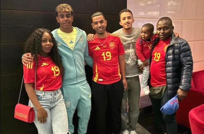 迪马：罗马引进埃切韦里和小火柴遇到阻碍，转会谈判陷入僵局