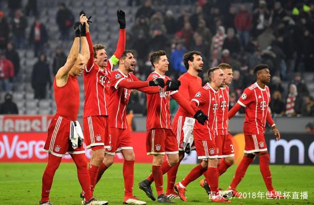 加拉塔萨雷客场3-0大胜阿贾克斯，奥斯梅恩帽子戏法