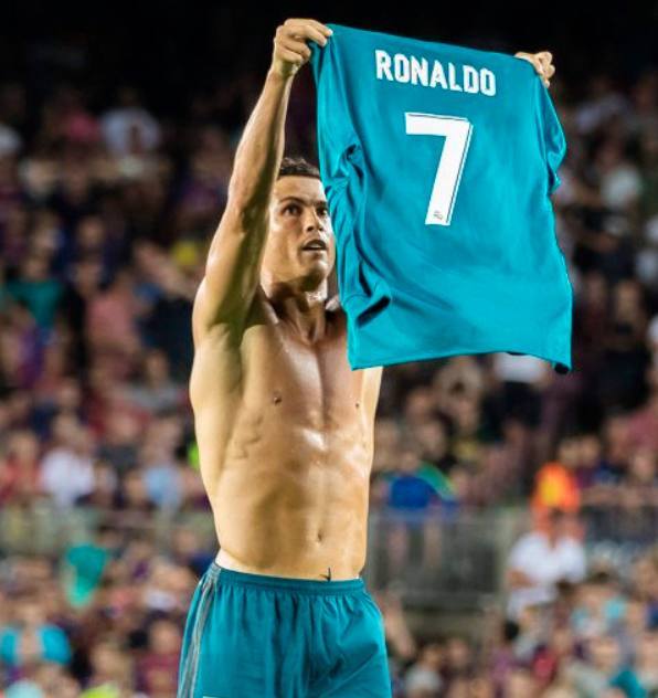 康宁汉姆半场15分7助攻，斯图尔特变身进攻端奇兵